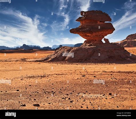 Bizarre rock formations in Sahara Desert, Algeria Stock Photo - Alamy