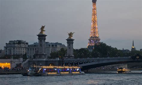 Eiffel Tower Dinner and Seine River Cruise | Do Something Different