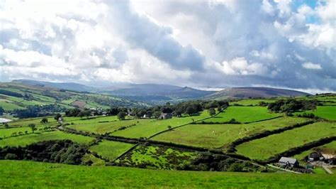 Ireland Countryside Wallpaper - WallpaperSafari