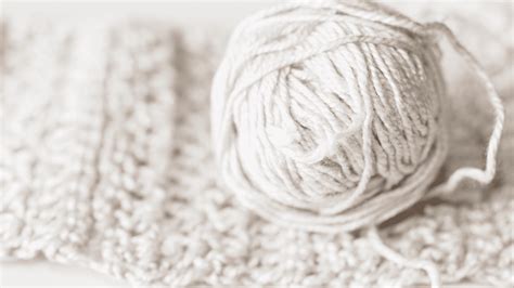 Master Crochet Yarn Types: Quick and Easy Beginner's Guide - Fun ...