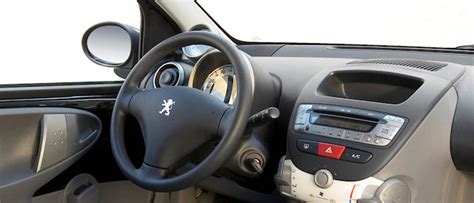 Peugeot 107 (2005 - 2008) - AutoManiac