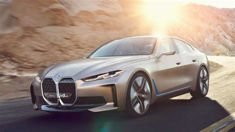 BMW i4 Electric Car Concept Revealed, Looking Mesmerising