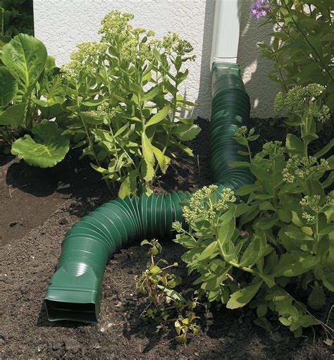 Flexible Downspout Diverter - Lee Valley Tools