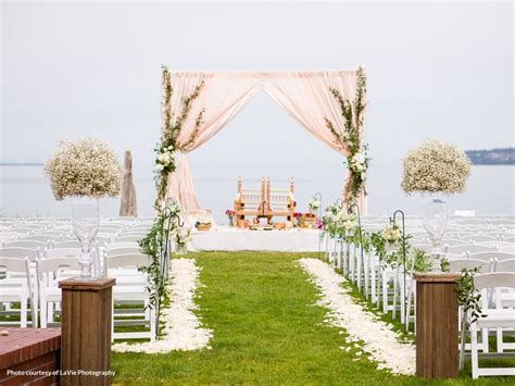 The Top 13 Beach Wedding Venues in the U.S.