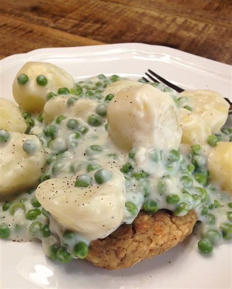 Creamed Peas With New Potatoes - My Country Table