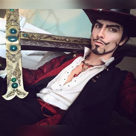 Mihawk Cosplay