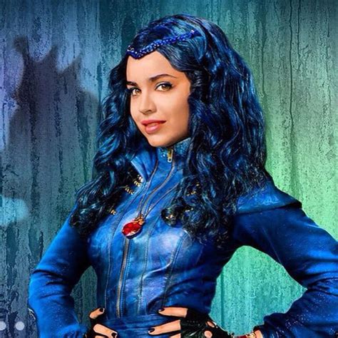 Descendants Evie Wallpaper - WallpaperSafari