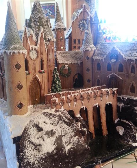 10 Gingerbread Houses for National Gingerbread House Day | Random Acts ...