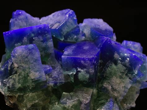 What Makes Minerals Fluorescent? | Rock & Gem Magazine