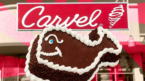 We Got The Inside Scoop On Carvel's Fudgie The Whale Cake