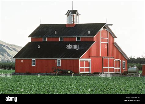 Barn cupola hi-res stock photography and images - Alamy