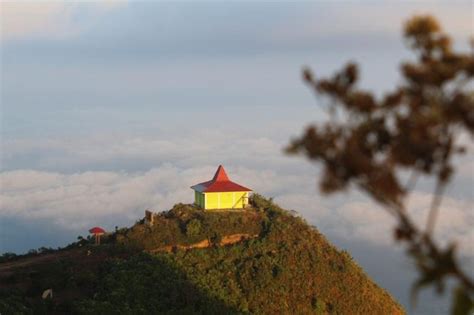 5 Rekomendasi Gunung Terindah di Jawa Tengah