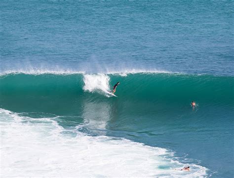 Surfing Bingin, a Surf spot guide on surfing bali's best left hand wave.