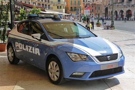 Le Seat Leon per Polizia e Carabinieri - alVolante.it