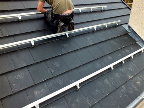 How to Install Solar Panels on a Roof- Step by Step Guide - Archute