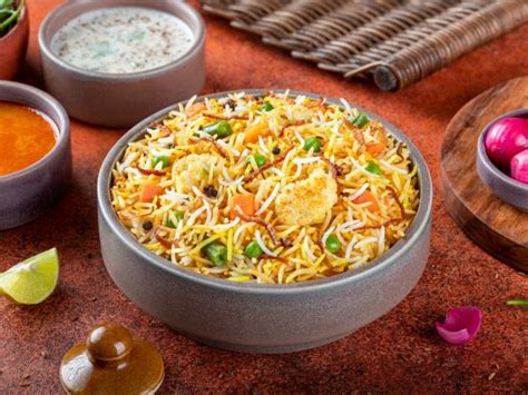 Hyderabadi Biryani - Know all about Ekdum Hyderabadi Biryani | Ekdum!