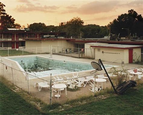 Deserted Places: Pictures of abandoned swimming pools