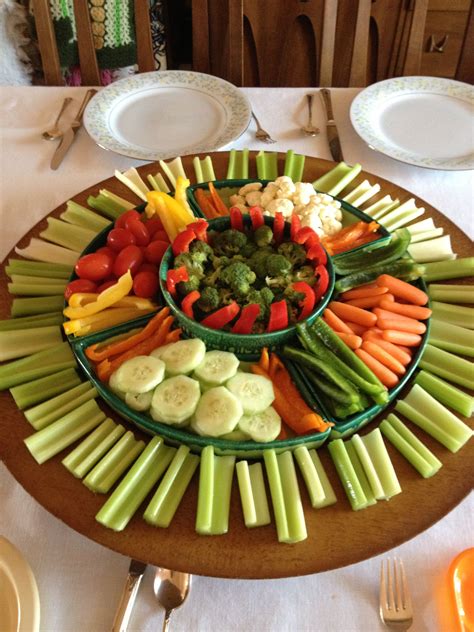 Colorful Christmas Veggie Tray