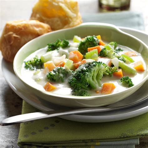 Best Broccoli Soup Recipe: How to Make It