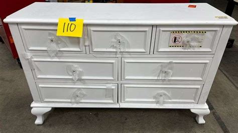 AS IS - 7 DRAWER DRESSER - WHITE - Earl's Auction Company