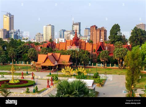 The National Museum of Cambodia is Cambodia's largest museum of ...