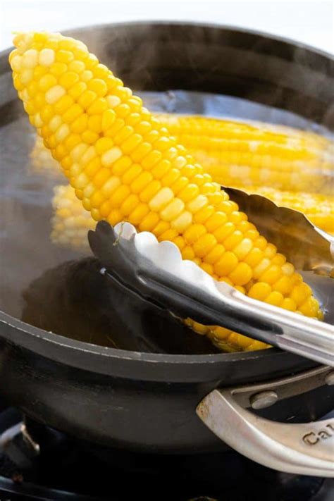 How to Cook Corn on the Cob - Jessica Gavin