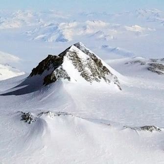 Climb Mount Vinson in Antartica with Adventure Dynamics 7 summits