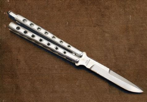 Balisong Knives Reviewed - Knife Up