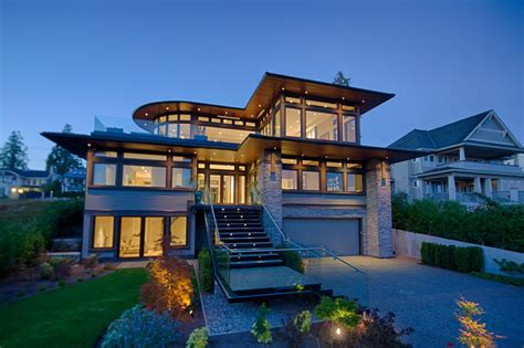 Contemporary Architecture | HGTV