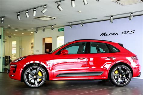 Porsche Macan GTS launched in Malaysia – RM710k 2016 Porsche Macan GTS ...