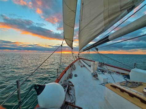 Key West Sunset Sail Cruise - Schooner Spirit of Independe﻿nc﻿e Sunset ...