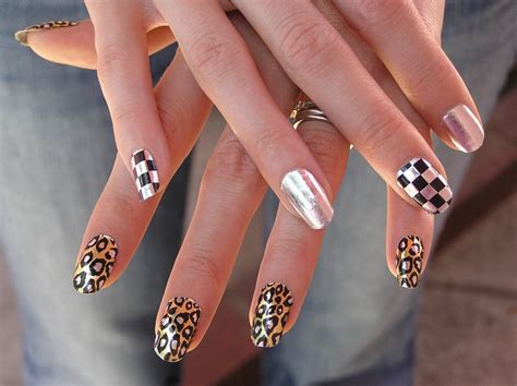 Fashion Designs > Nail Polish Art