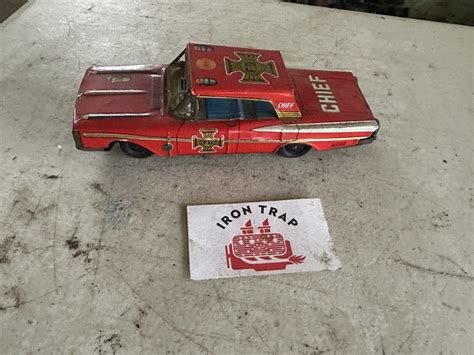 Vintage Tin Toy Fire Chief Car Friction Toy – Iron Trap Garage