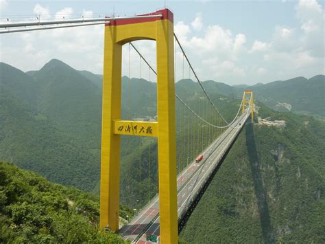 Sidu River Bridge, China | The World's Scariest Bridges: Keep Your Eyes ...