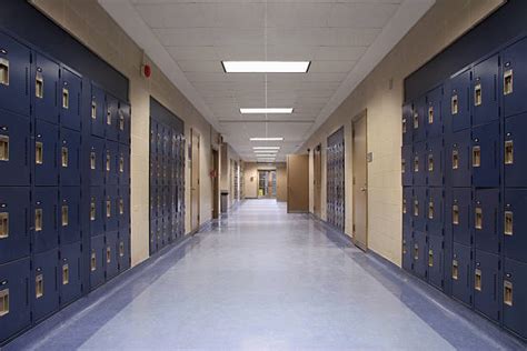 Hallway Lockers Pictures Stock Photos, Pictures & Royalty-Free Images ...