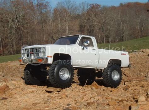 '84 GMC photos with new tires and wheels added | Off Road Models Forum