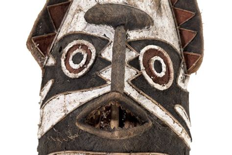 Melanesian collections - The Australian Museum