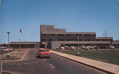 Memorial Hospital Bakersfield, CA Postcard