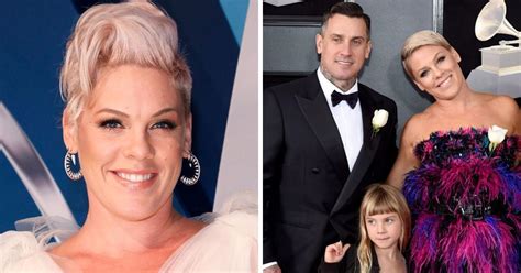 P!nk Makes The American Music Awards Red Carpet A Bonding Moment After ...