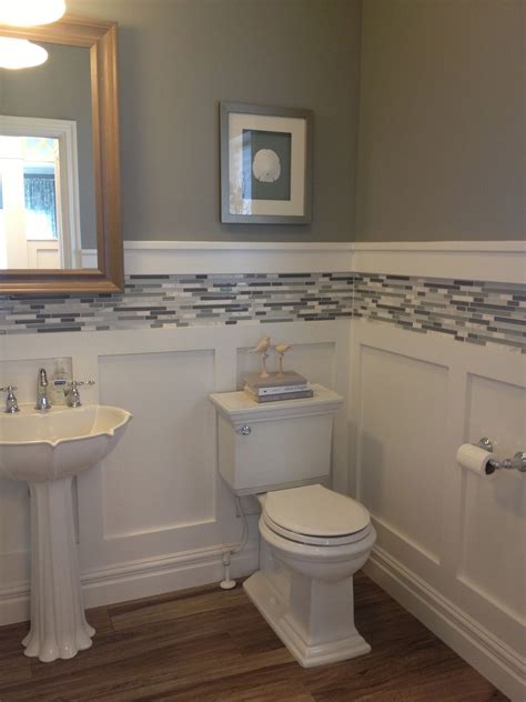 Wainscoting In Bathroom | Interior Design