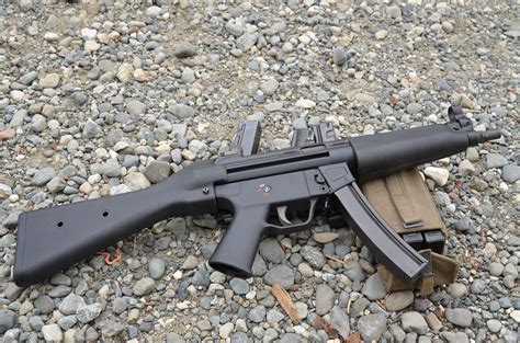 Days of Guns: MP5 Submachine Gun | SpecialOperations.com