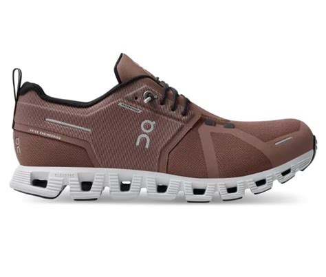 10 Best Walking Shoes for Men 2023 - Men's Journal