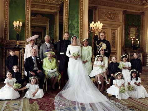 See the First Official Royal Family Portraits Featuring Meghan Markle ...