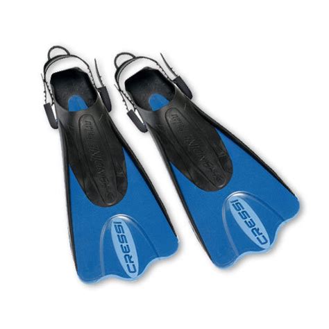 Best Snorkel Fins for 2023 🏆 [Marine Biologist Reviewed]