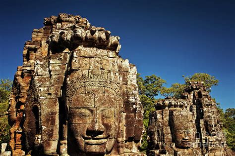 The Many Faces of Bayon Temple, Angkor Thom, Angkor Wat Temple Complex ...