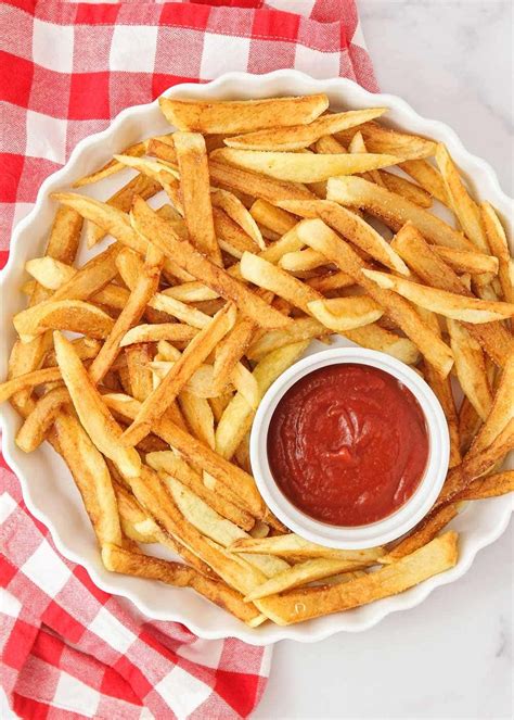 Easy French Fries Recipe {+VIDEO} | Lil' Luna