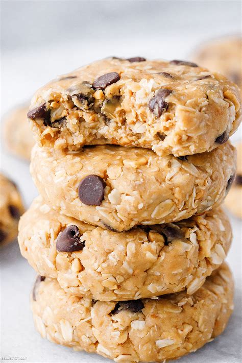 Peanut Butter Snacks: 12 Quick and Easy Peanut Butter Snack Recipes ...