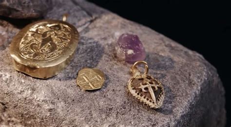 Priceless Lost Jewels From Legendary Maravillas Shipwreck Are Found in ...