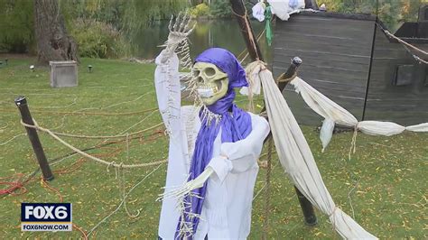 Boo At The Zoo is back with 4 days spooky fun | FOX6 Milwaukee