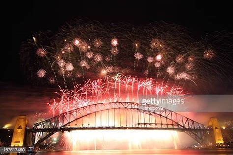 1,814 Fireworks On Sydney Harbour Bridge Stock Photos, High-Res ...